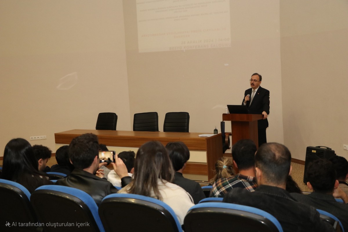 Siirt Valisi Dr. Kemal Kızılkaya, Siirt Üniversitesi Beden Eğitimi ve Spor Yüksekokulu tarafından düzenlenen çalıştayda, madde bağımlılığı ve uyuşturucuyla mücadele konularında önemli mesajlar verdi.