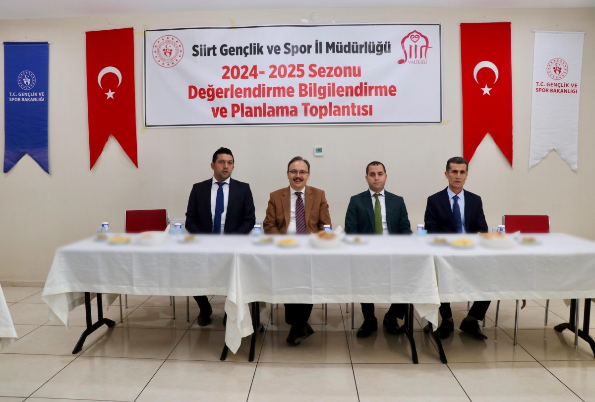 VALİ KIZILKAYA, SPORCU KAMP EĞİTİM MERKEZİNDE ANTRENÖRLERLE BULUŞTU