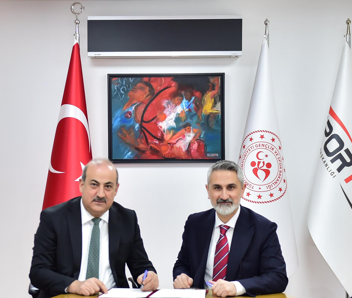 Eruhlu  Gençler  Spor Eğitim Merkezine Kavuşuyor 