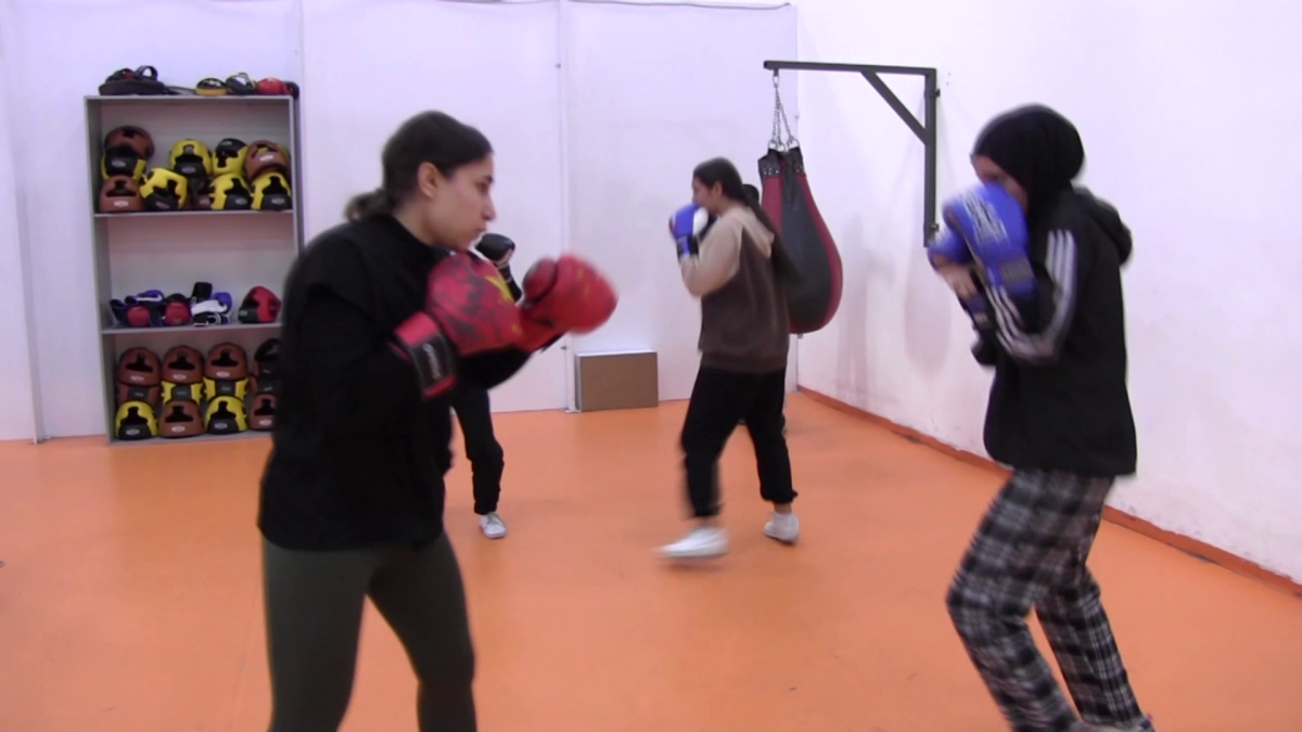 SİİRT’TE GENÇLERDEN BOKS SPORUNA İLGİ BÜYÜK