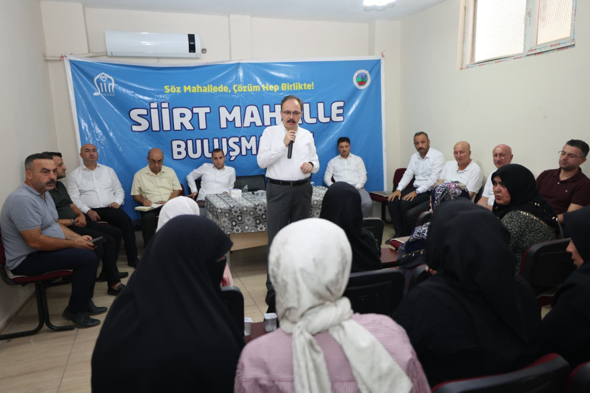 Siirt Valisi ve Belediye Başkan Vekili  Dr. Kemal Kızılkaya, Mahalle Buluşmaları kapsamında Ülkü Mahallesi sakinleriyle bir araya geldi.