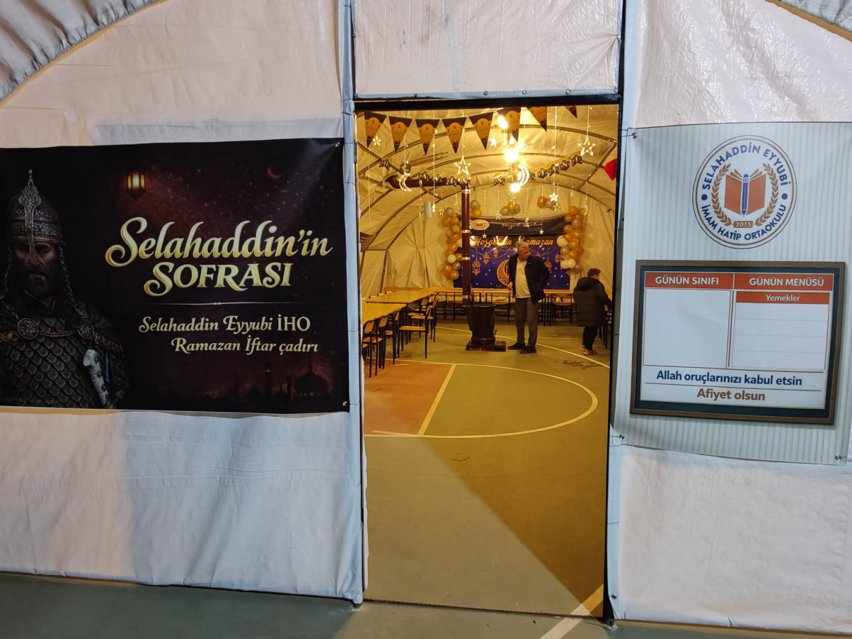 Selahaddin Eyyubi İmam Hatip orta okulludan ramazan geleceneği yaşatıyorlar