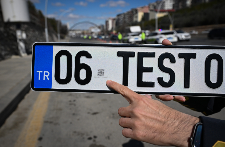 APP ve orijinal plaka arasındaki fark nedir?