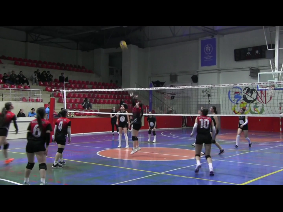 Siirt Gençlik ve Spor İl Müdürlüğü Tarafından düzenlenen 8 Mart Dünya Kadınlar Günü Voleybol Turnuvası sona erdi