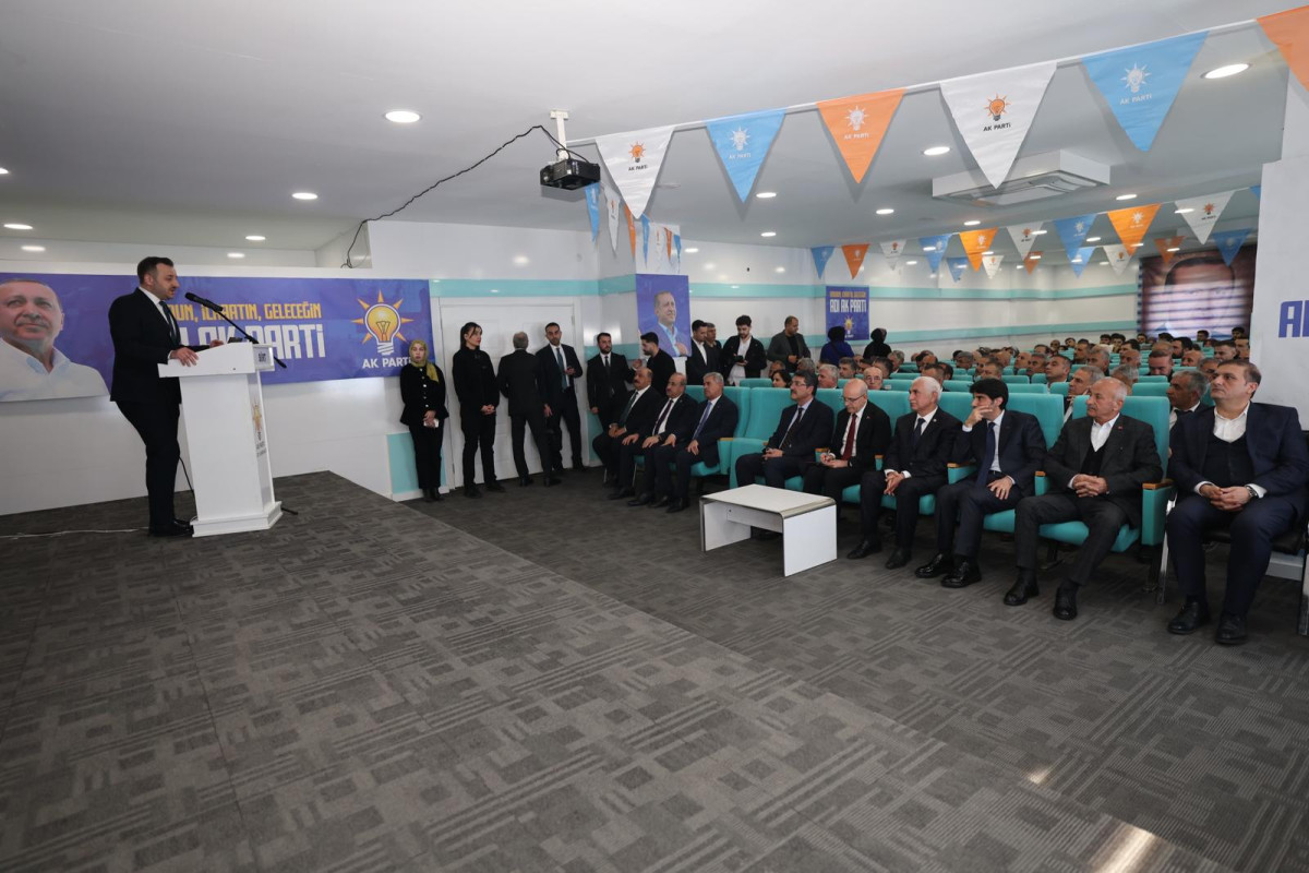  Hazine ve Maliye Bakanı Mehmet Şimşek Siirt te Ak Parti danışma meclisi toplantısına katıldı