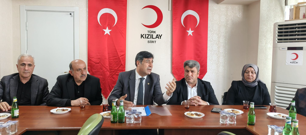 SİİRT KIZILAY MERKEZ  MAHALLE MUHTARLARIYLA TOPLANTI YAPTI