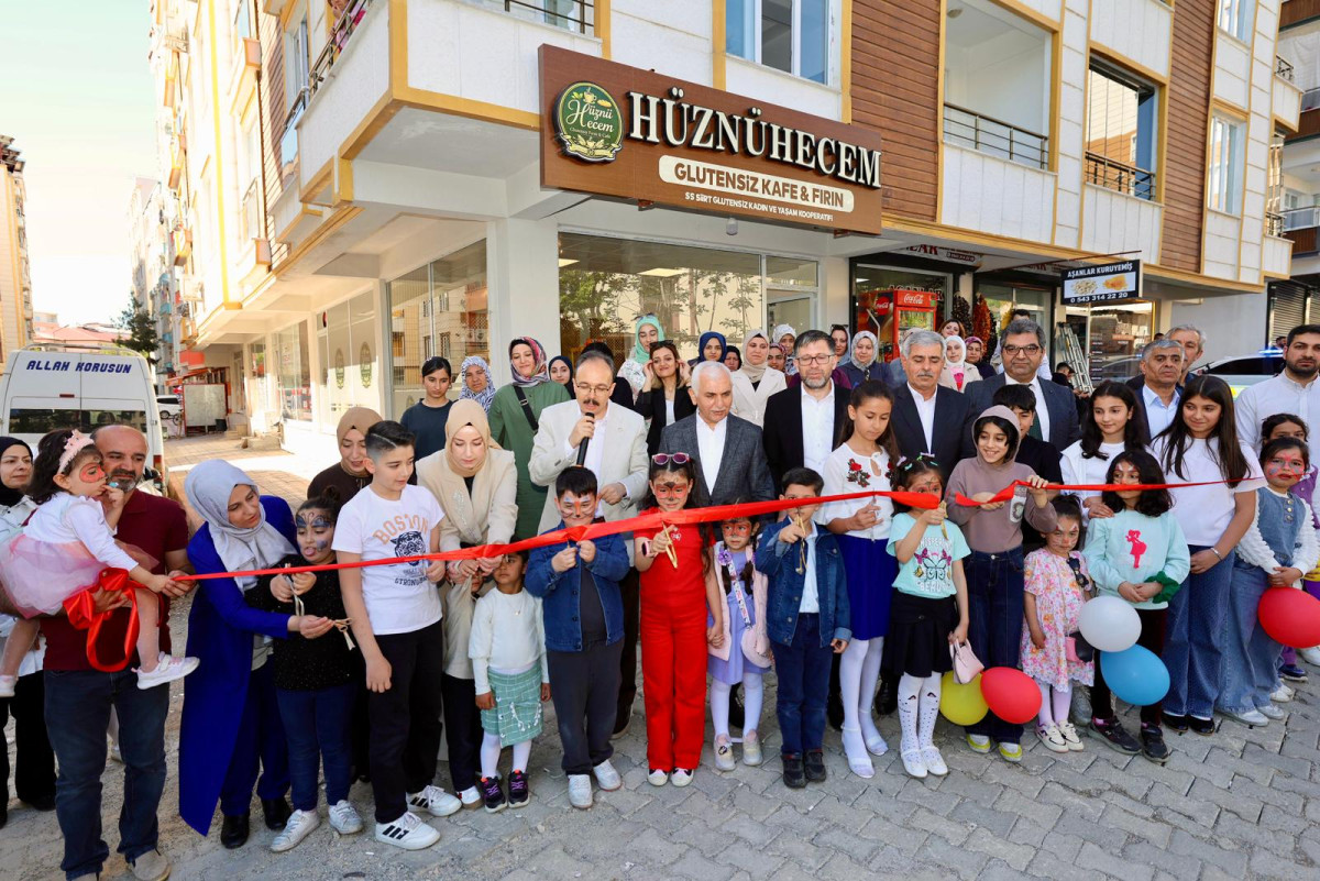 TÜRKİYE’DE GLUTENSİZ ÜRETİM YAPAN İLK KADIN KOOPERATİFİ HÜZNÜHECEM GLUTENSİZ KAFE VE FIRIN HİZMETE AÇILDI..!