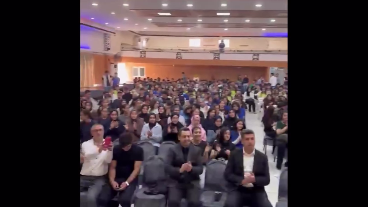 ​Siirt’in Kurtalan ilçesinde, üniversite sınavına hazırlanan öğrencilere yönelik   motivasyon semineri düzenlendi.