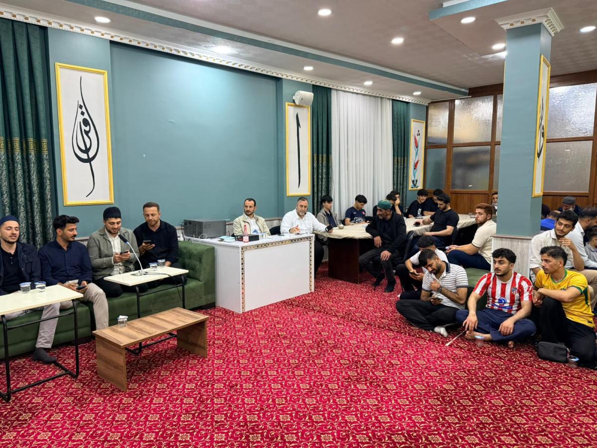 Ensar Camii’nde Gençleri Buluşturan Meşk Gecesi Düzenlendi