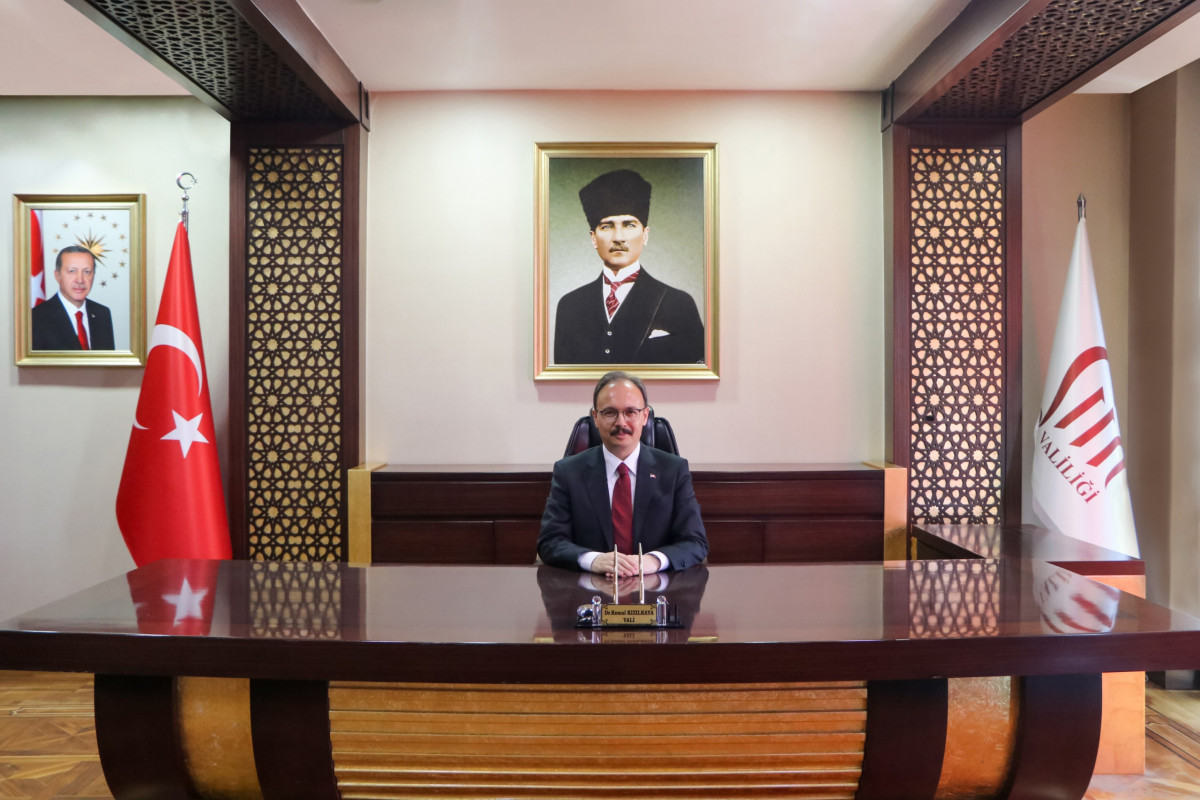 VALİ VE BELEDİYE BAŞKAN V.  DR. KEMAL KIZILKAYA’NIN KURBAN BAYRAMI MESAJI