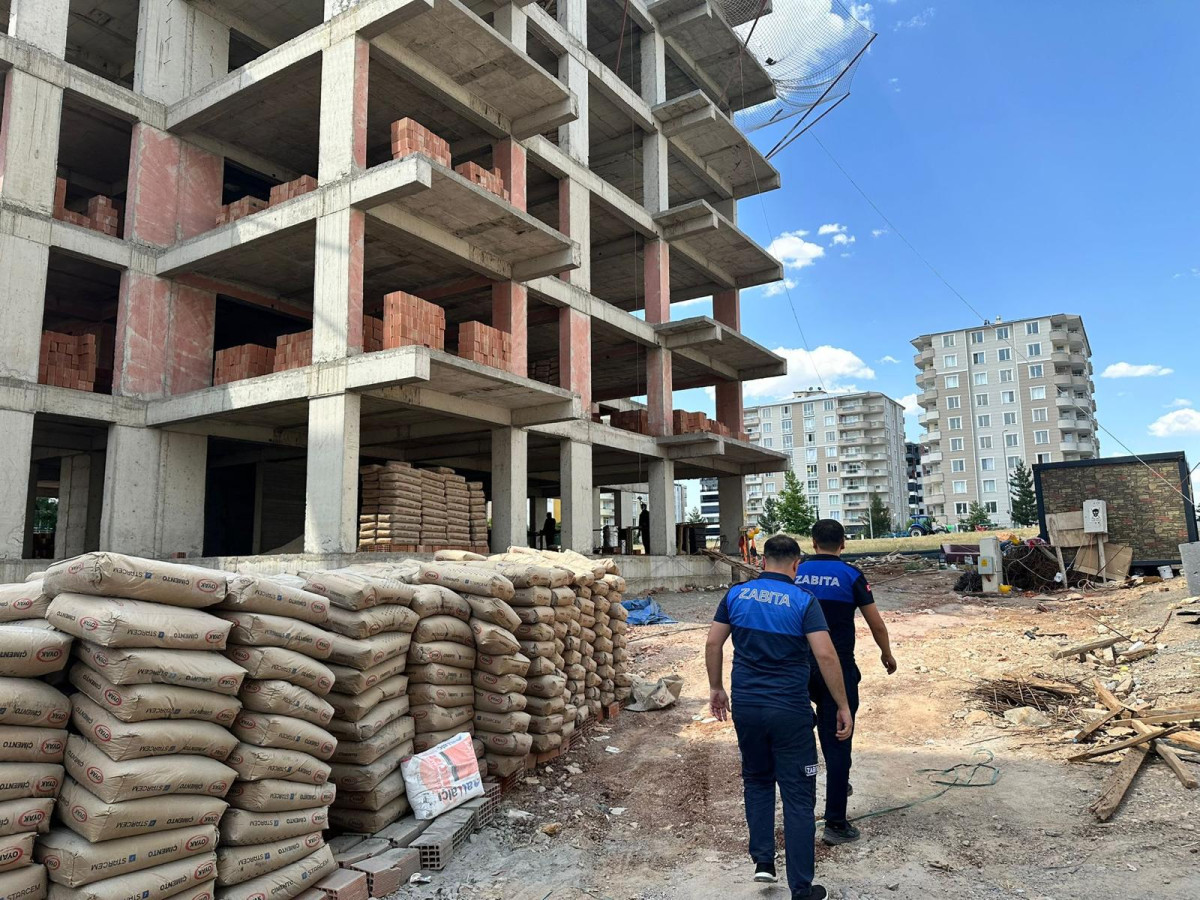 ZABITA EKİPLERİ YKS ÖNCESİ İNŞAAT FİRMALARI VE DÜĞÜN SALONLARI BİLGİLENDİRİLDİ