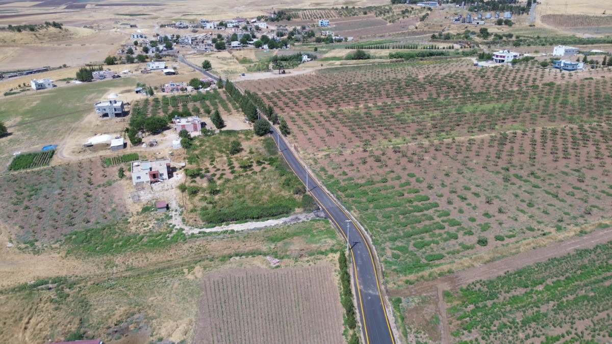 KURTALAN’DA 20 KİLOMETRELİK YOL, 21 BİN 511 TON ASFALTLA YENİLENDİ