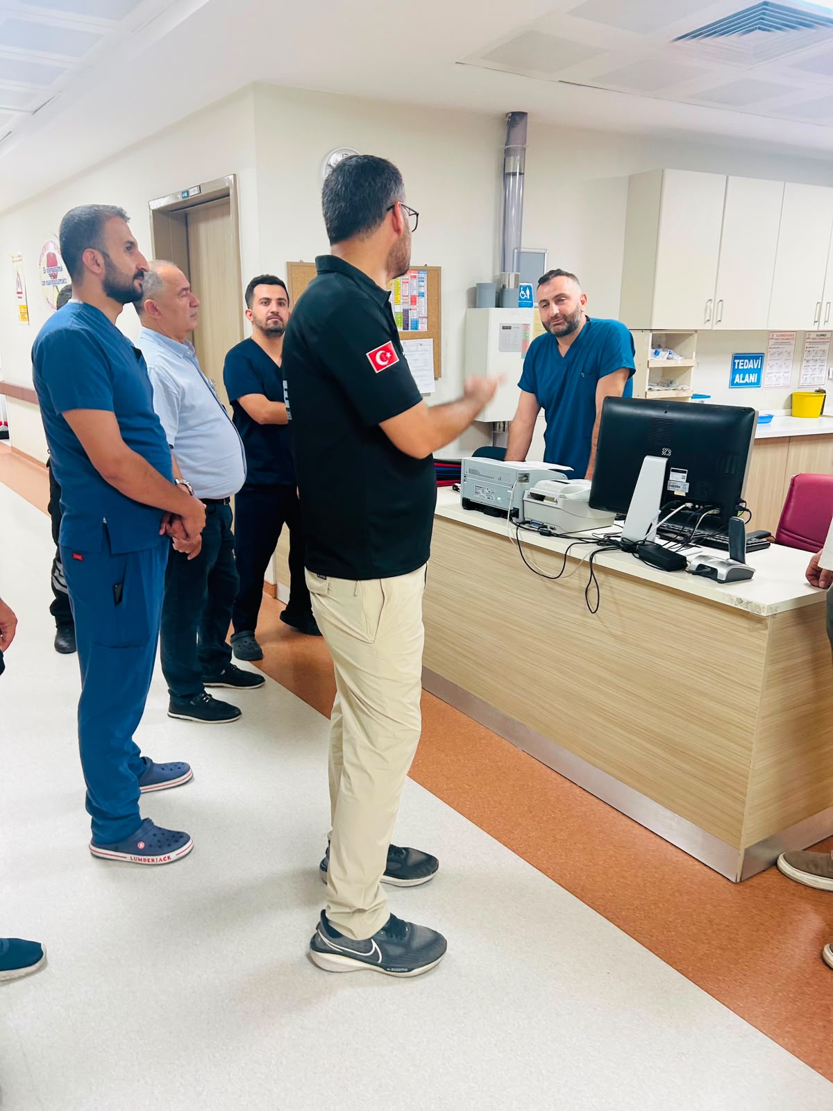 İl Sağlık Müdürü Uzm. Dr. Besim Hacıoğlu, Siirt Eğitim ve Araştırma Hastanesini Ziyaret Etti