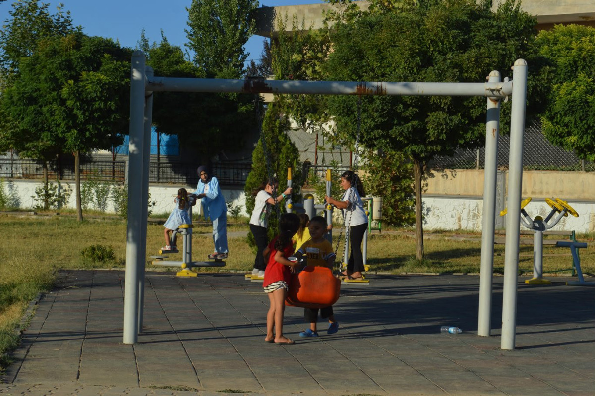 Şavuran Mahallesi’nde çocukların kullandığı park bakımsızlığıyla dikkat çekiyor