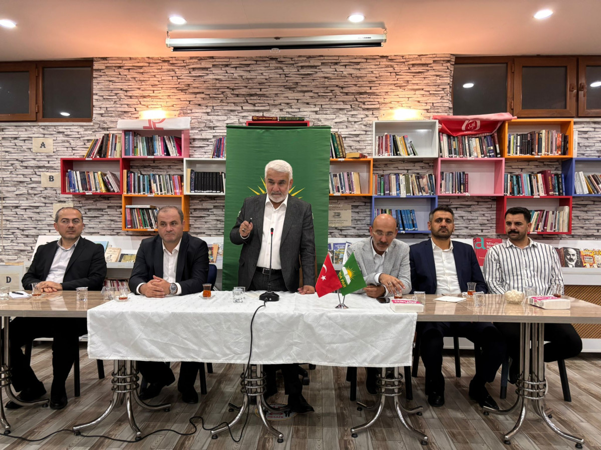 HÜDA PAR Genel Başkanı Yapıcıoğlu Siirt’te konuştu: Çiftçinin kullandığı mazottan ÖTV alınmamalı