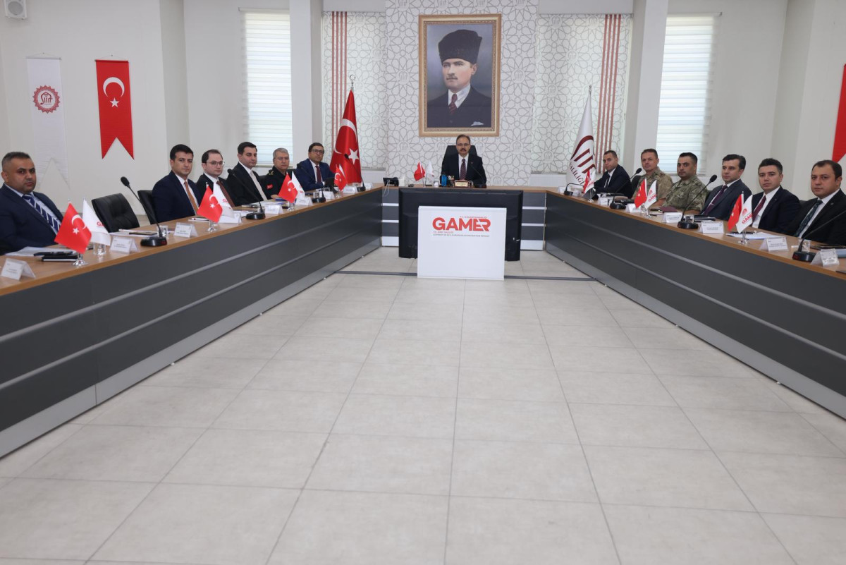 SİİRT’TE İL GÜVENLİK VE ASAYİŞ KOORDİNASYON TOPLANTISI GERÇEKLEŞTİRİLDİ