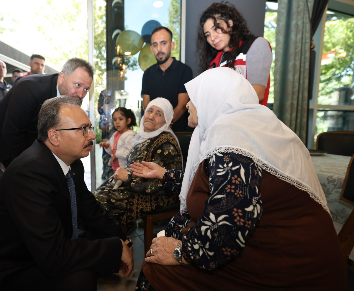 Vali Kızılkaya : Şehit Ailelerimiz, Devletimizin ve Milletimizin En Kıymetli Emanetleridir.”