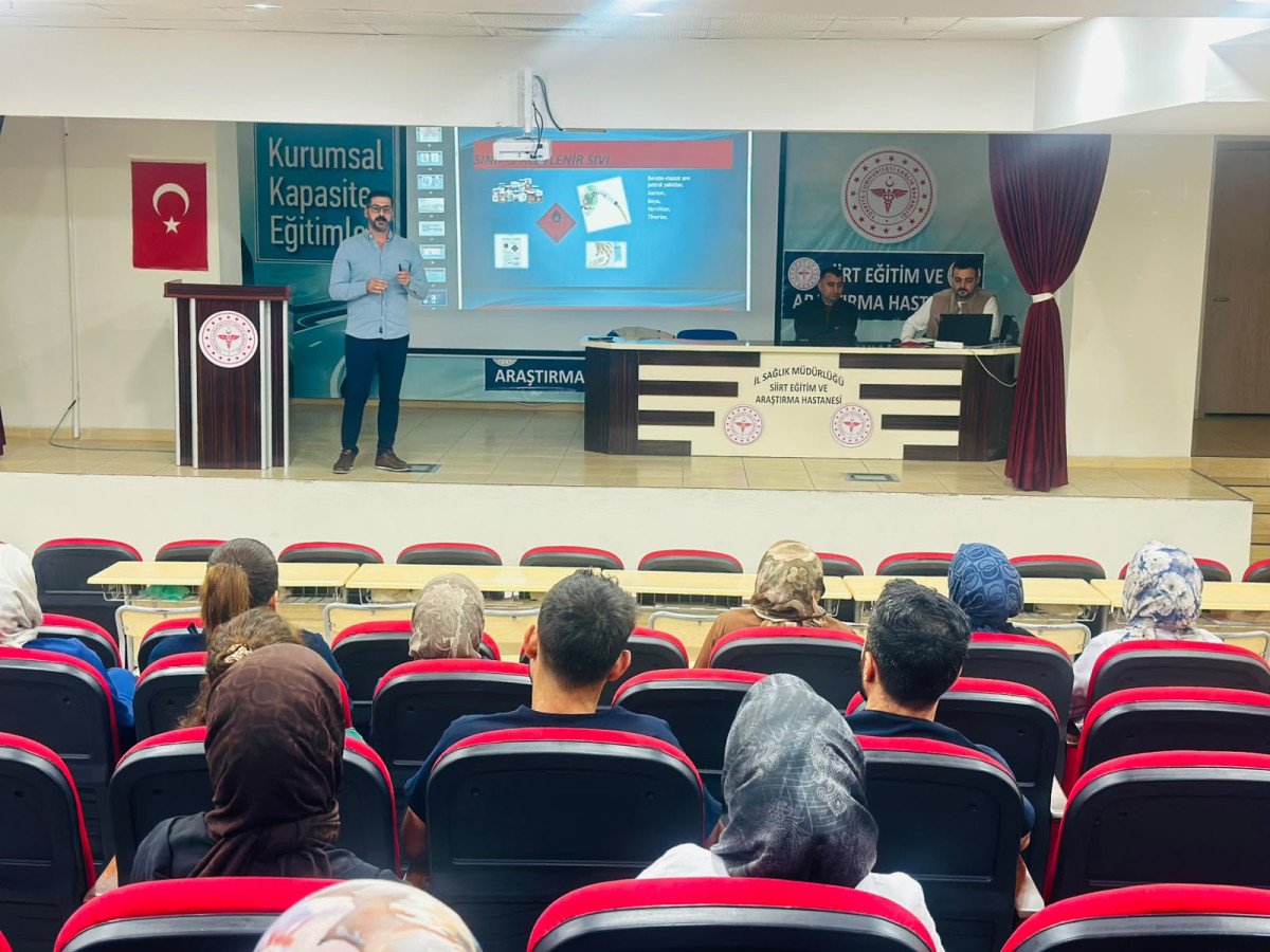 Siirt Eğitim ve Araştırma Hastanesi’nde Tehlikeli Madde Güvenliği Eğitimi Düzenlendi