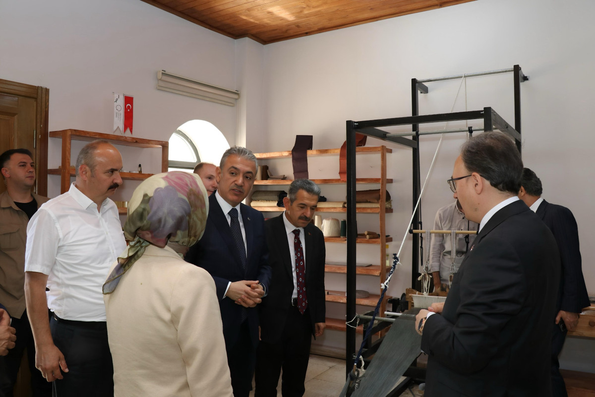 VALİLER HEYETİ SİİRT’TE KÜLTÜREL ZİYARETLERDE BULUNDU