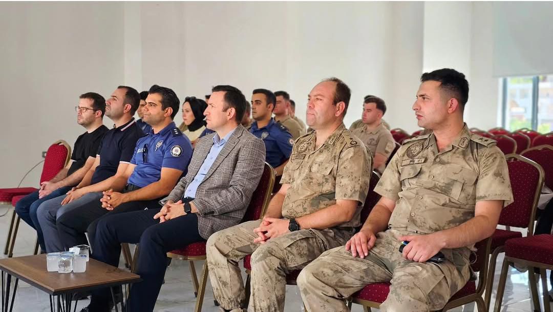 Pervari’de Kamu Personeline Diyabet Eğitimi Verildi