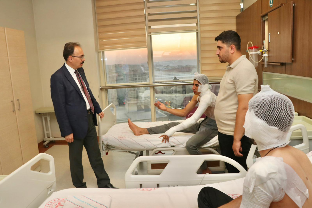 Vali Kızılkaya’dan Yaralı İşçilere Geçmiş Olsun Ziyareti
