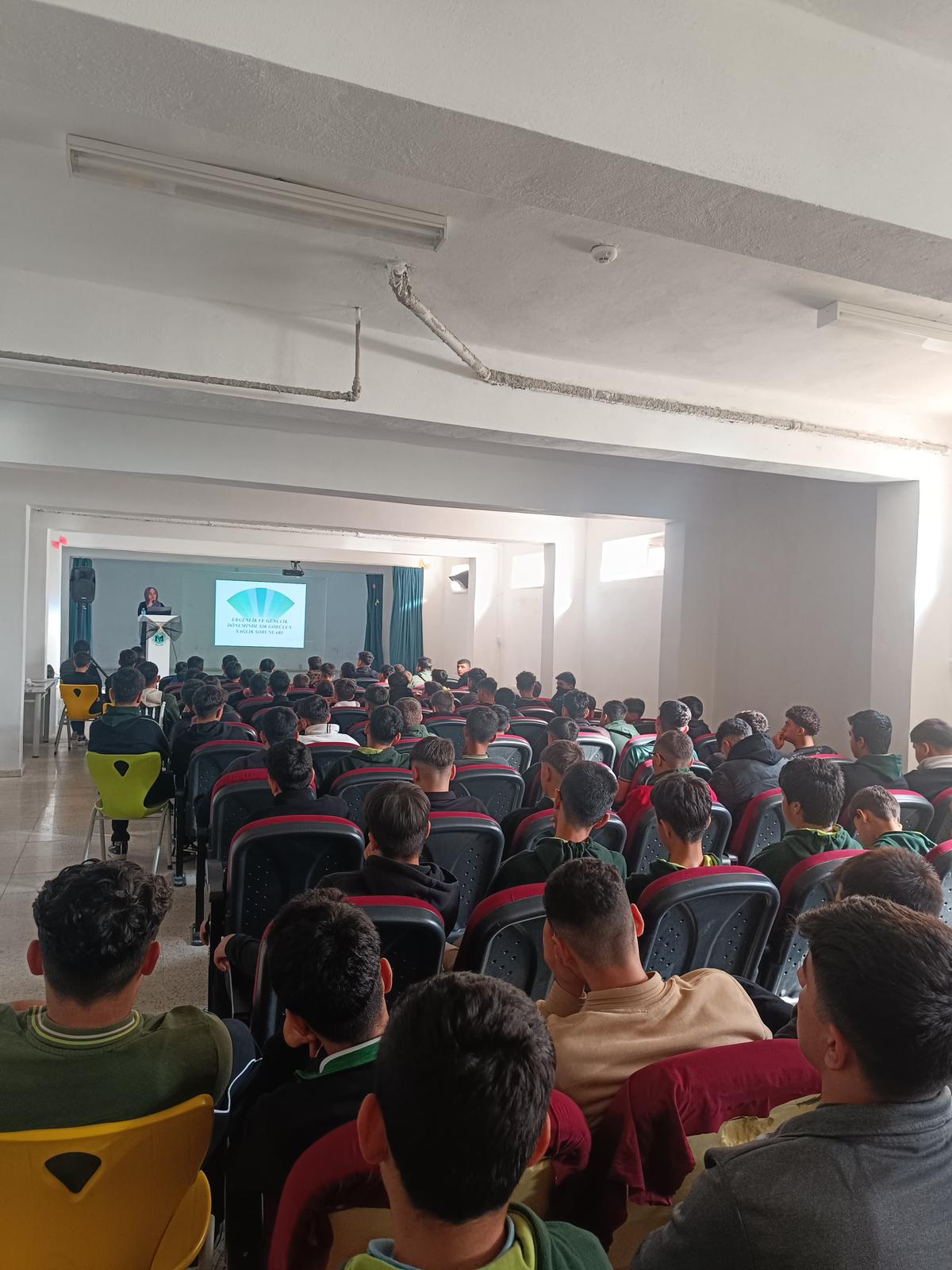 Mimar Sinan Anadolu Lisesi’nin öğrenci ve öğretmenlerini Sağlıkçılar Bilgilendirdi