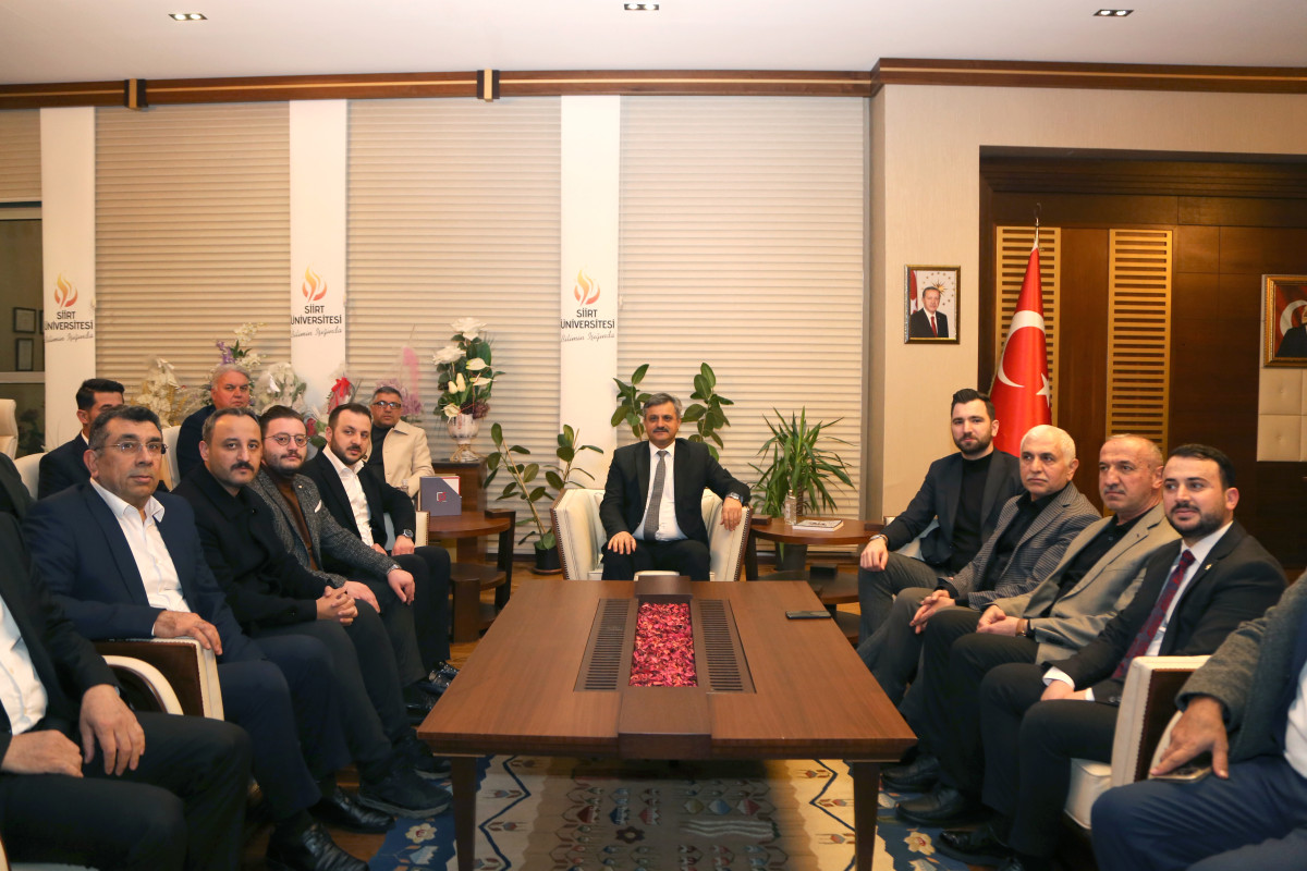 Siirt Milletvekili Mervan Gül ve Beraberindeki Heyet Siirt Üniversitesi’nde Rektör Prof. Dr. Nihat Şındak ile Bir Araya Geldi