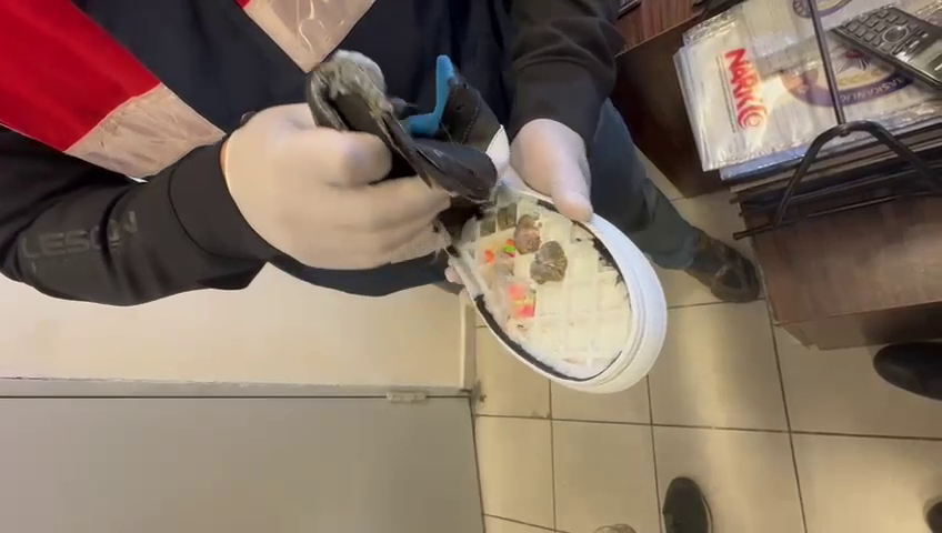 Ayakkabı Tabanında Uyuşturucu Madde Ele Geçirildi