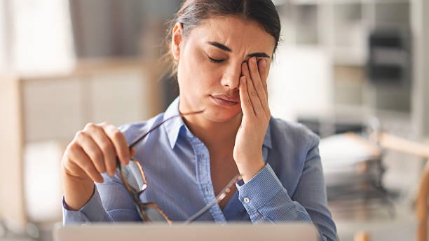 Göz çukurları neden ağrır? Göz çukuru ağrısı neyin belirtisidir?