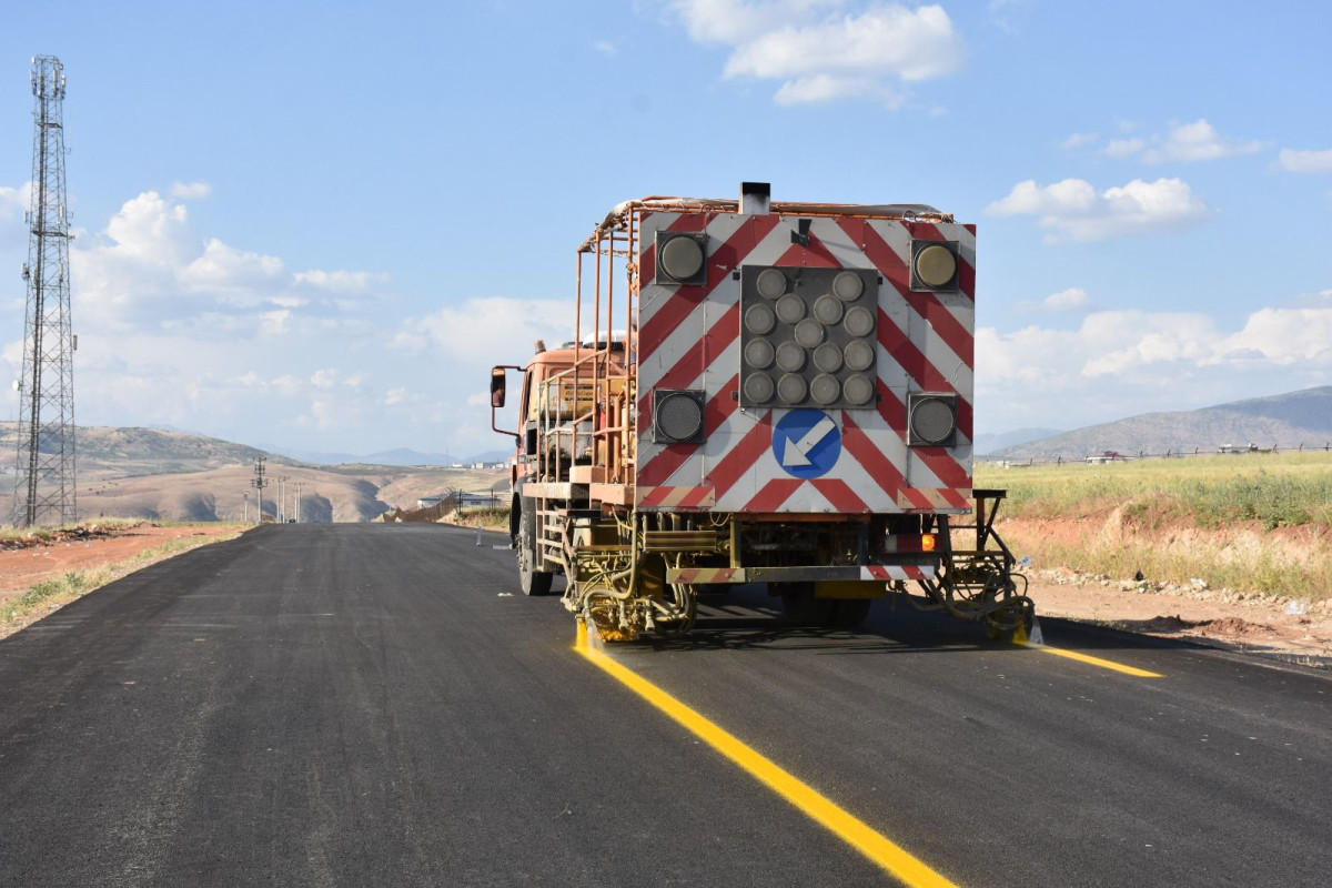SİİRT'TE 23,5 KİLOMETRELİK YOL YENİLEME ÇALIŞMASI TAMAMLANDI