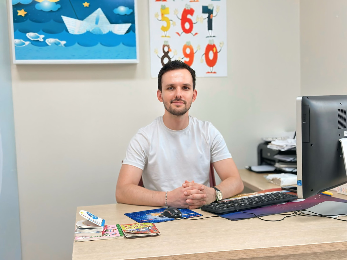 Ekran Süresi Çocukların Gelişimini Nasıl Etkiliyor? Siirt Eğitim ve Araştırma Hastanesi Çocuk ve Ergen Ruh Sağlığı ve Hastalıkları Uzmanı Uzm. Dr. Berkan Ardıç Yanıtladı