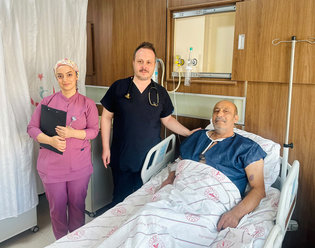 Yüksek Riskli Kalp Hastası Siirt Eğitim ve Araştırma Hastanesi'nde Başarıyla Tedavi Edildi