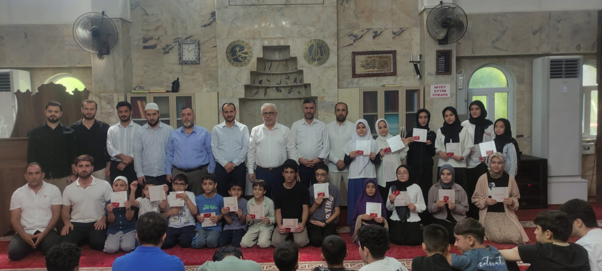 Siirt’te Yaz Kur’an Kursları Dönem Sonu Sınavında Başarılı Öğrenciler Ödüllendirildi