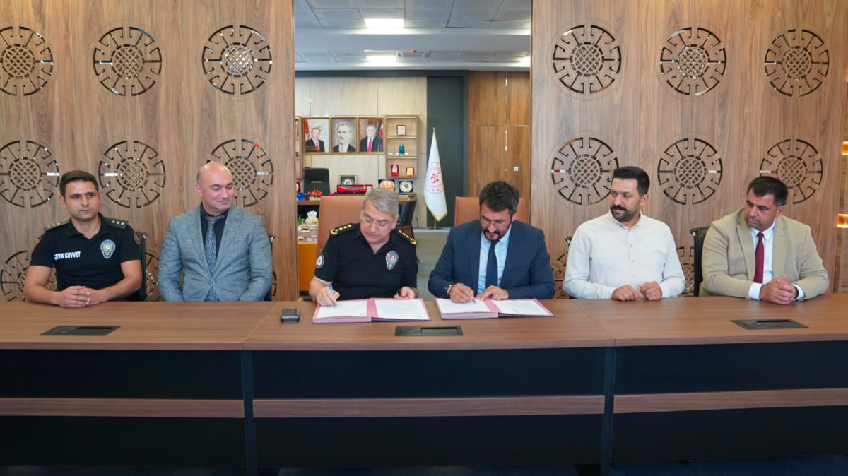 Siirt’te Emniyet ve Gençlik Spor’dan Spor İçin Güçlü İş Birliği