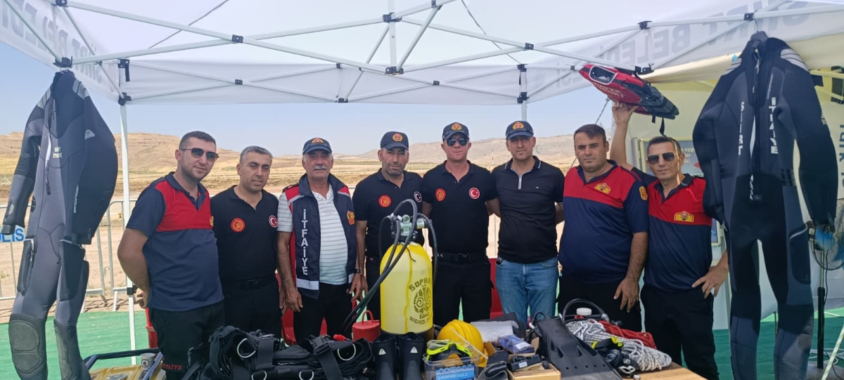 Siirt Belediyesi İtfaiyesi Teknofest’te Dalgıçlık ve Su Altı Kurtarma Çalışmalarını Tanıtıyor