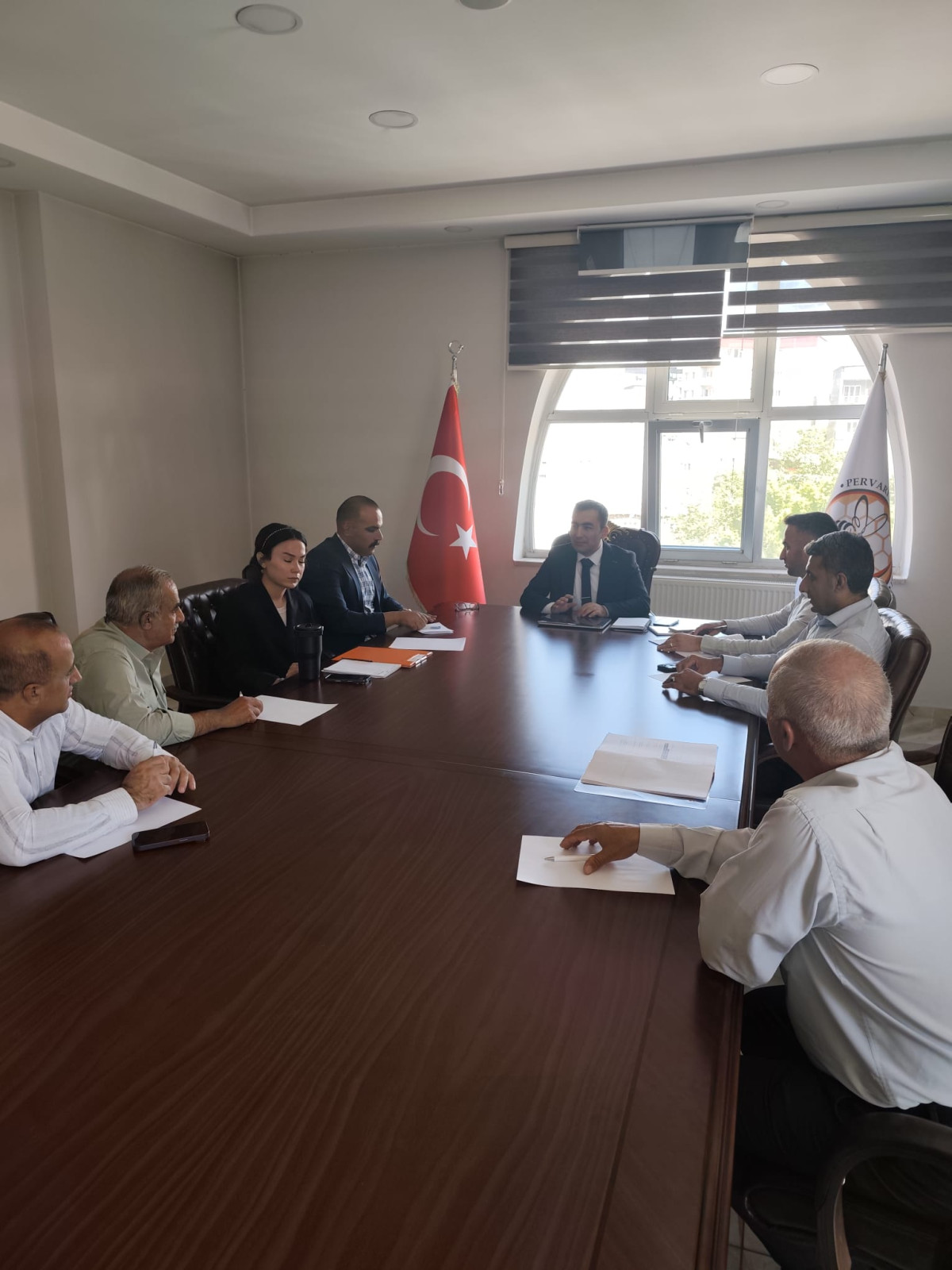 Pervari’de Arıcılığın Geleceği ve Pervari Balının Marka Değerinin Korunmasına Yönelik İstişare Toplantısı Gerçekleştirildi
