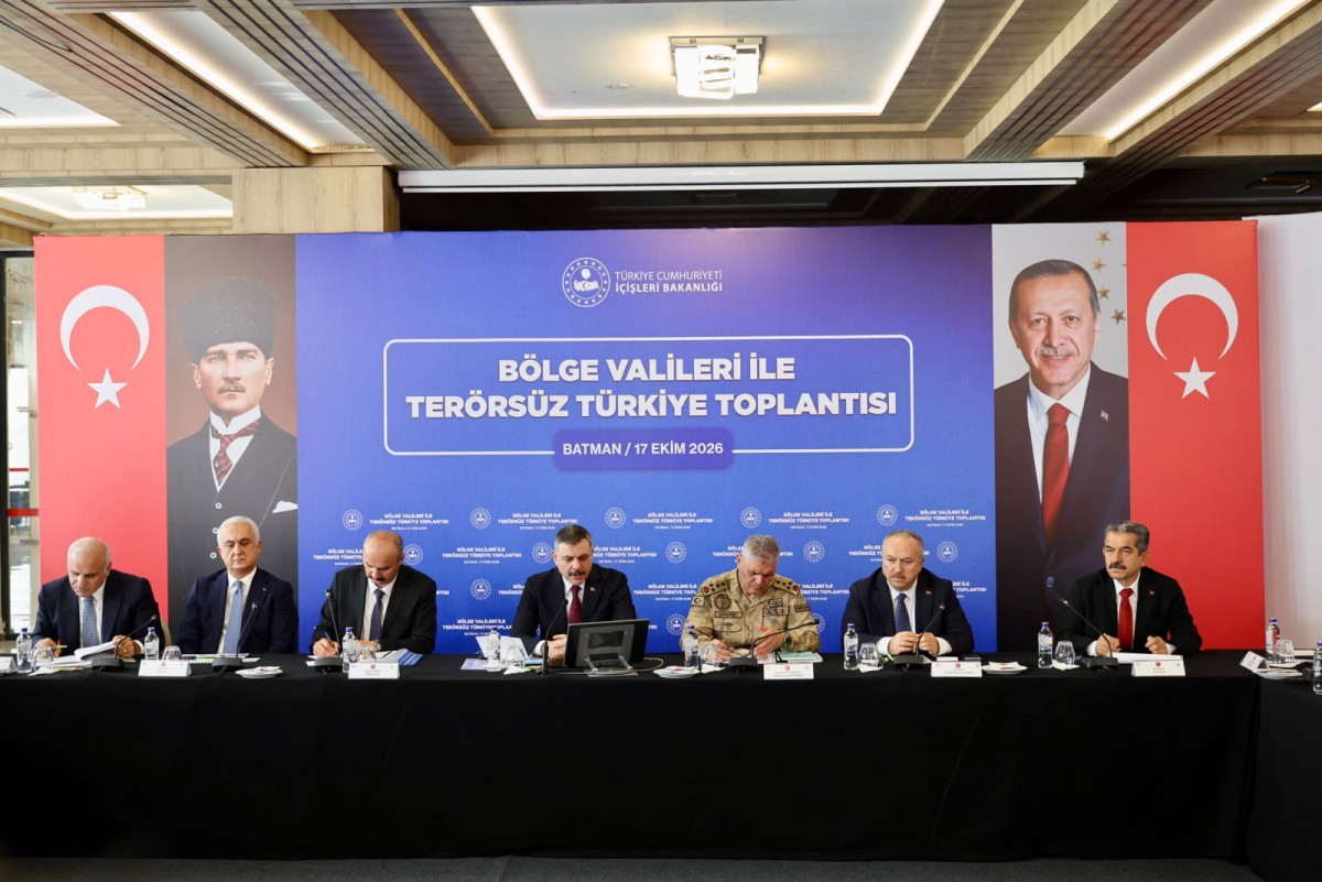 İçişleri Bakanı Mustafa Çiftçi’nin başkanlığında, Batman’da düzenlenen “Bölge Valileri ile Terörsüz Türkiye Toplantısı yapıldı